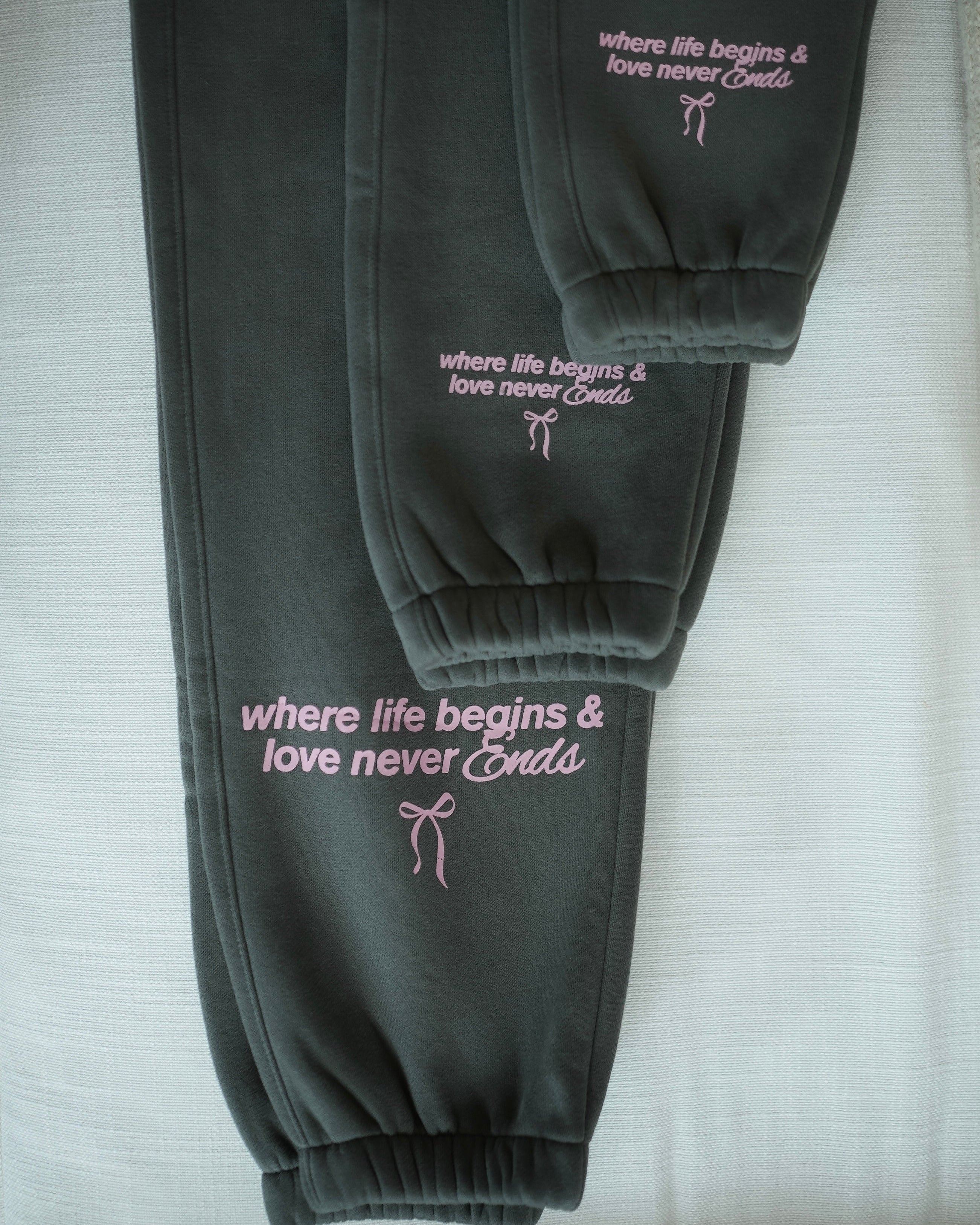 Evermore - Kids Sweatpants