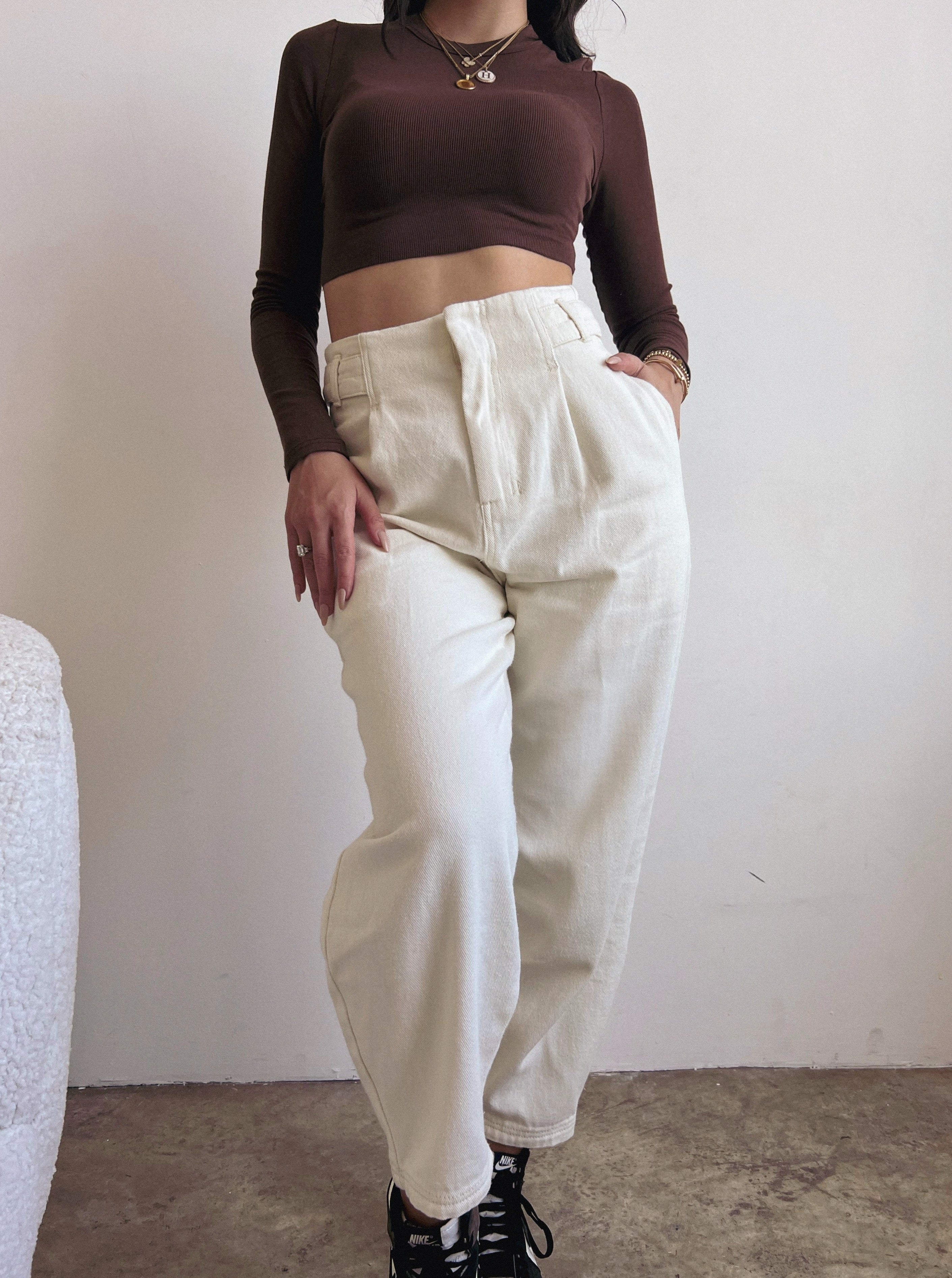 "IVORY" Slouch Jeans